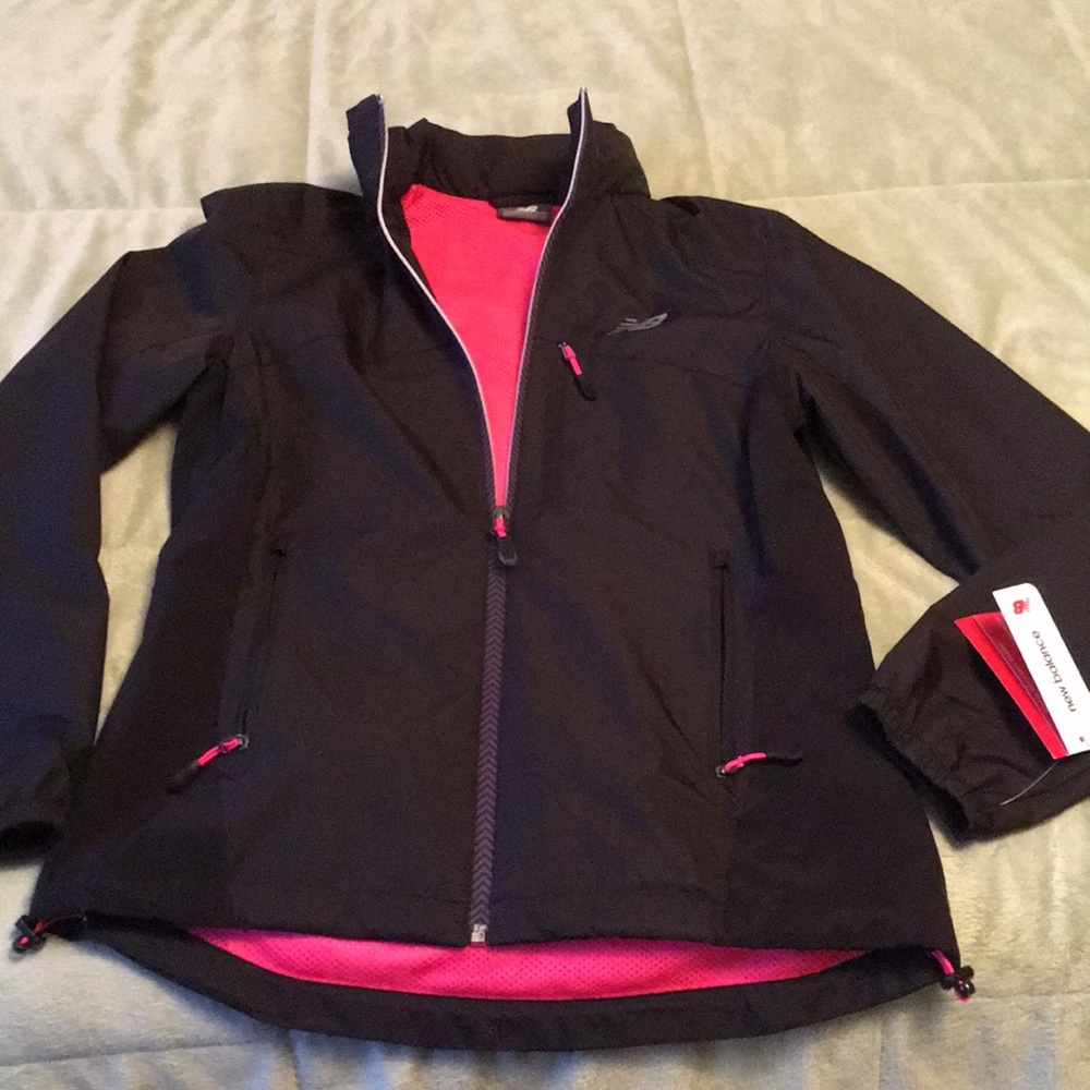 New Balance light windbreaker 34-36” Small